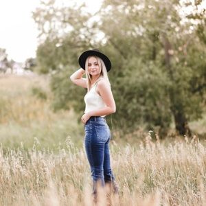 Meet your Posher, Kyra